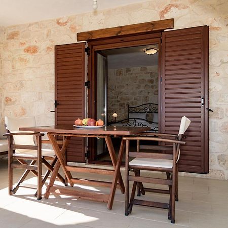 Skinária Villa Mare Studios מראה חיצוני תמונה